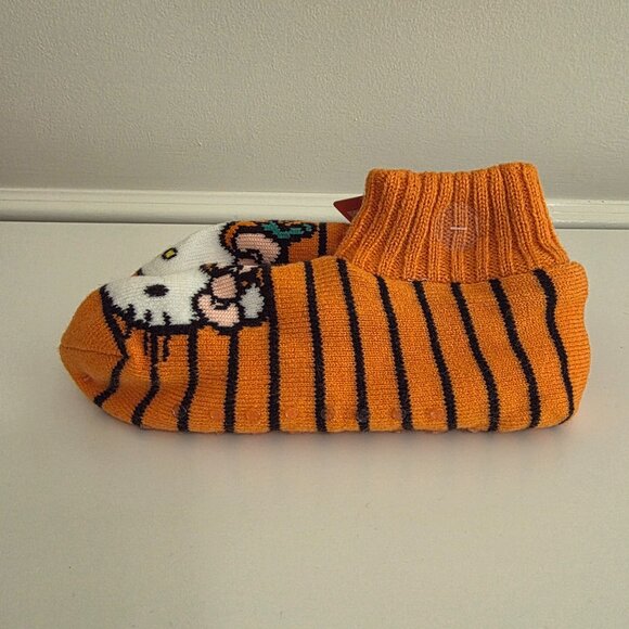 HELLO KITTY Grip Slipper Socks | Halloween Glow in the Dark | Cute Pumpkin NEW - Picture 5 of 8